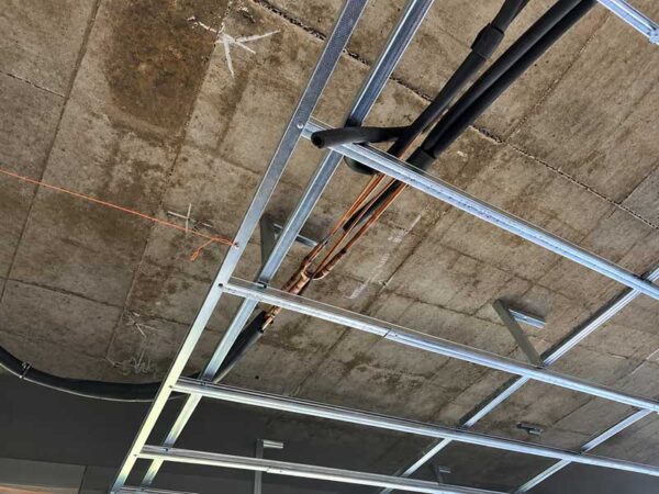Instalación de sistema VRF SURREY en edificio administrativo de CEAMSE — foto 2