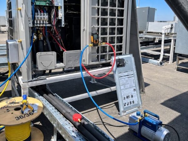 Instalación de sistema VRF en Aeroparque — foto 2